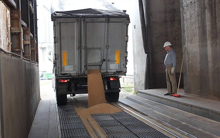 послуги самоскидами щеповозами зерновозами Україна Європа Німеччина Польща Нідерланди Бельгія Львів - зображення 1