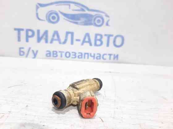 Форсунка топливная Hyundai Elantra HD 2.0 2007 (б/у) Киев
