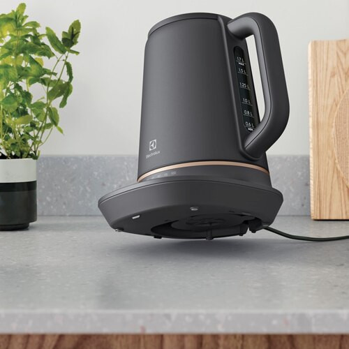 Электрочайник Electrolux Explore E7K1-6BP 1.7 л Київ - зображення 2