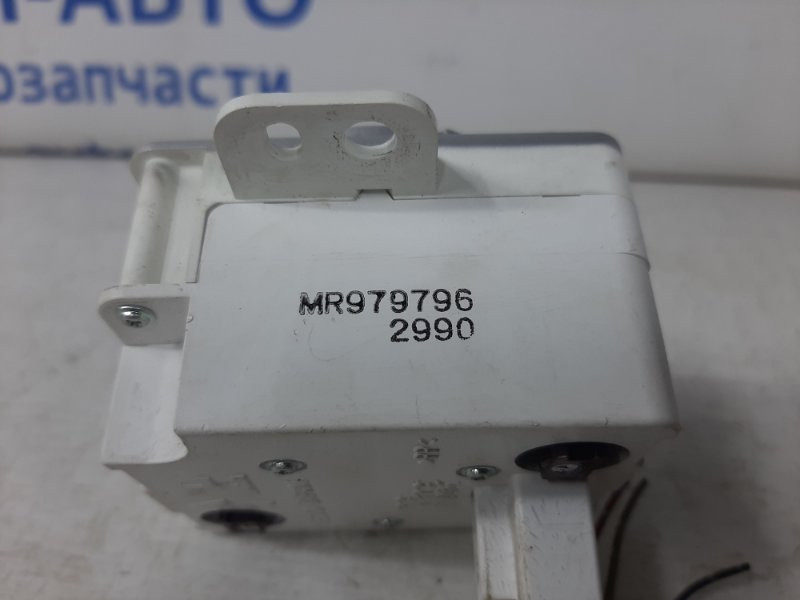 Часы Mitsubishi Outlander 2003-2007 MR979796 (Арт. 36906) Киев - изображение 4