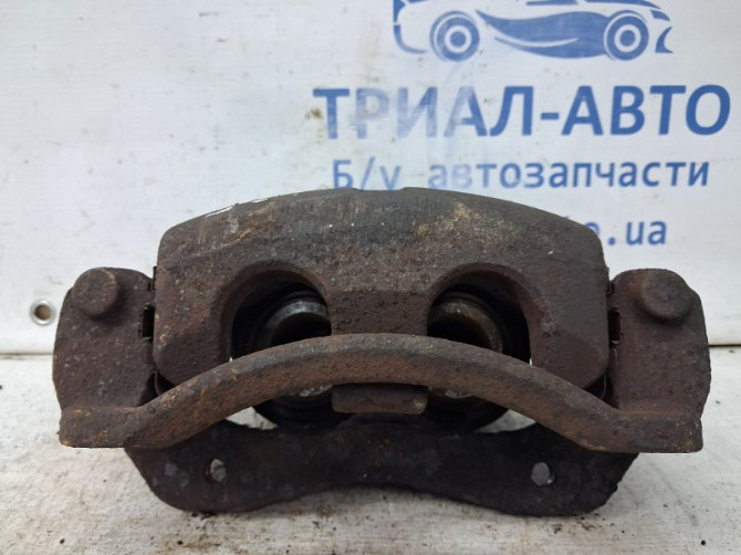 Суппорт передний левый Kia Sorento BL 2.5 DIESEL D4CB 2002 (б/у) Київ - зображення 2