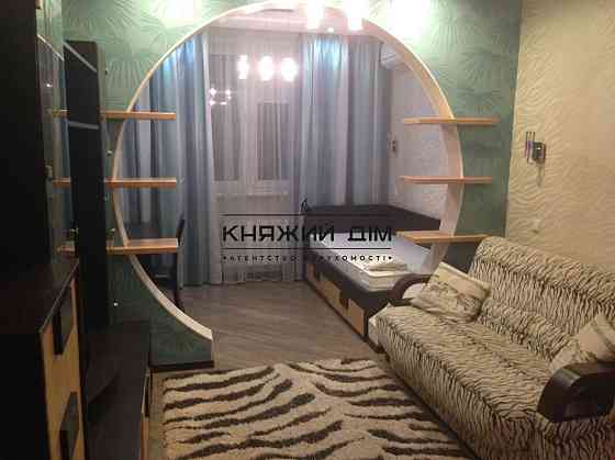 Є Генератор. Оренда 3 кімнатної квартири м. Осокорки Київ