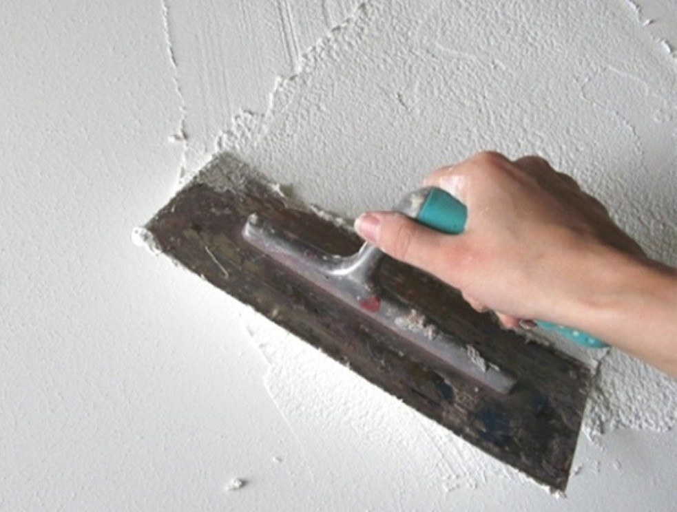 Малярні роботи Шпаклівка Поклейка шпалер Киев - изображение 1