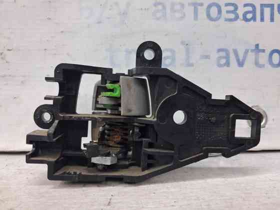 Ручка двери внутренняя правая Mitsubishi L200 KB 2.5 DIESEL 4D56 2006 (б/у) Киев