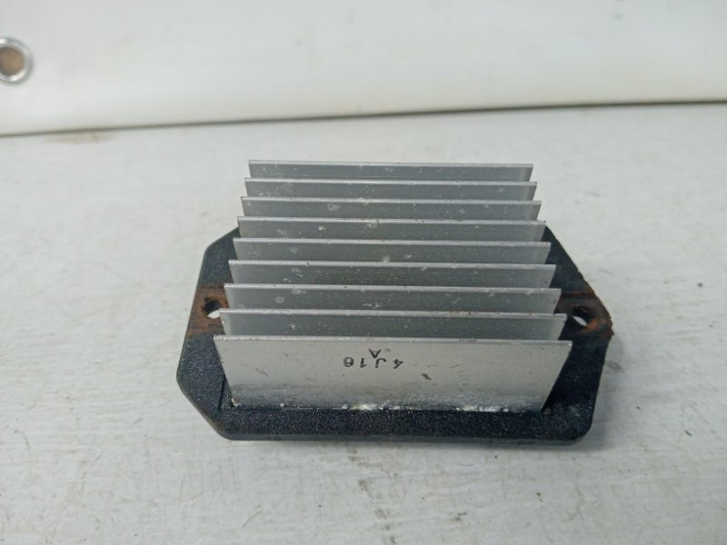 Резистор печки Mitsubishi Pajero Wagon 4 3.2 ДИЗЕЛЬ 4M41 2006 (б/у) Киев - изображение 3