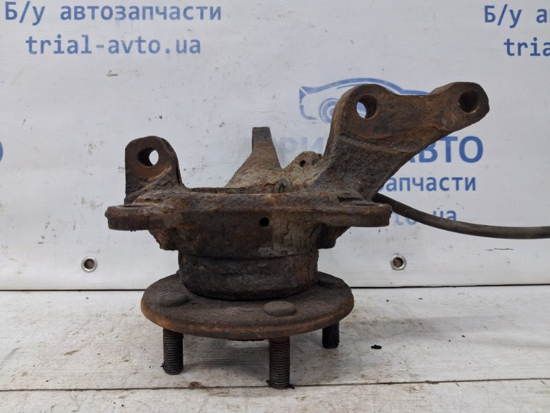 Кулак поворотный левый со ступицей Mitsubishi Outlander CU 2.4 БЕНЗИН 4G69 2003 (б/у) Київ - зображення 2