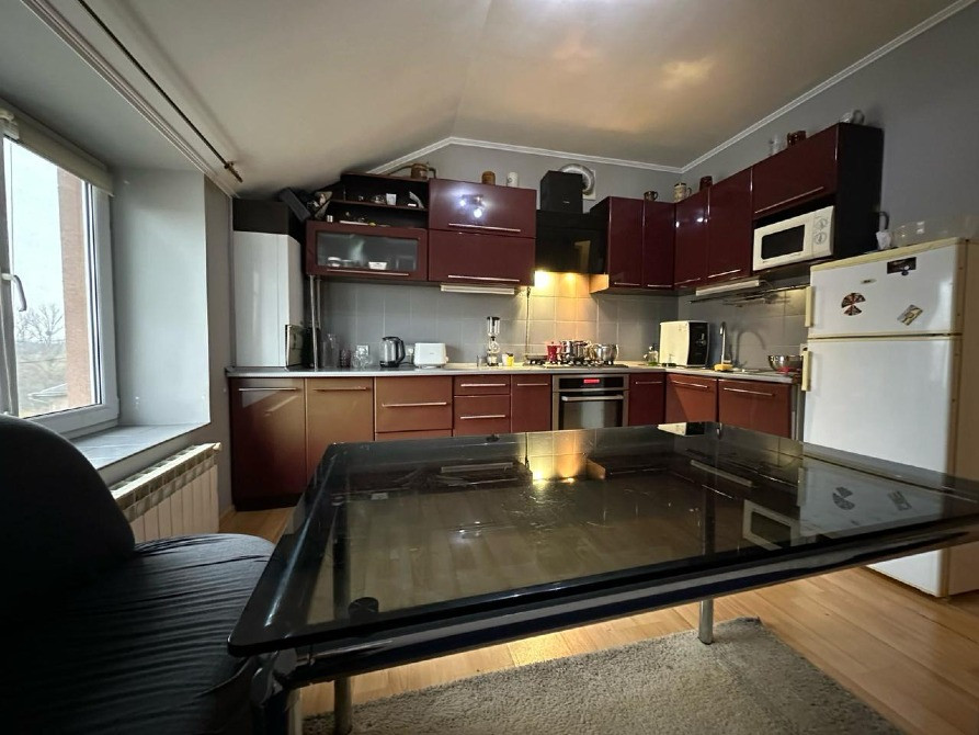 Простора 3-кімнатна квартира з ремонтом та меблями біля міського парку Івано-Франківськ - зображення 1