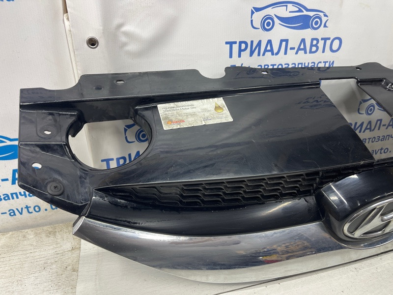 Решетка радиатора Hyundai IX35 LM 1.7 DIESEL D4FD 2009 (б/у) Киев - изображение 3