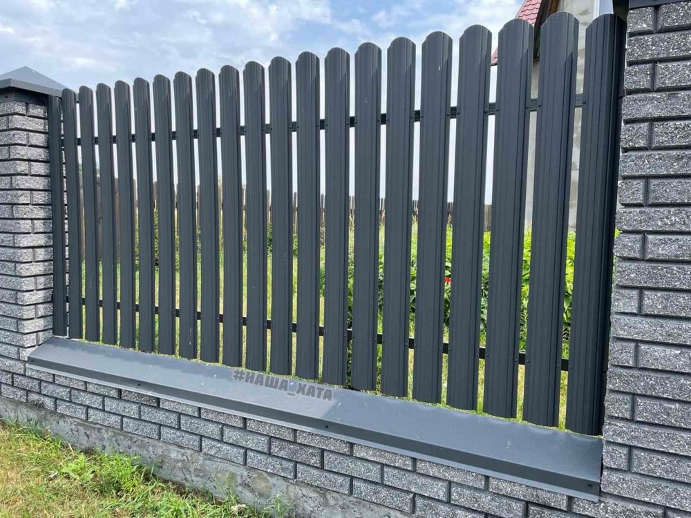 Євроштахетник металевий на паркан купити. Виготовимо під будь-яку висоту вошої огорожі.Ціна виробник Львов - изображение 3