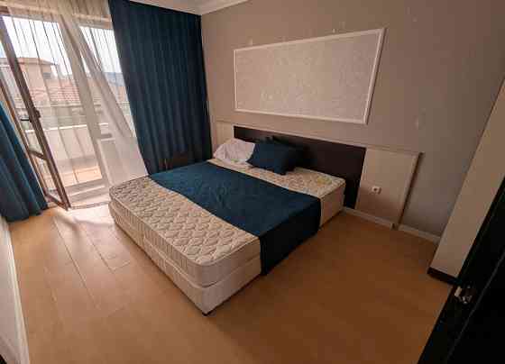 Большой дом в закрытом комплексе, в 200 м от моря, в г. Бяла Одеса