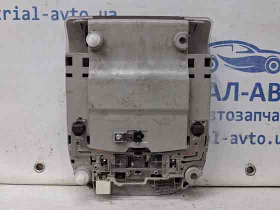 Плафон передний Toyota Auris 2006-2012 8126002100B0 (Арт. 64163) Киев