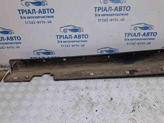 Накладка порога внешняя правая Hyundai IX35 LM 1.7 DIESEL D4FD 2009 (б/у) Киев