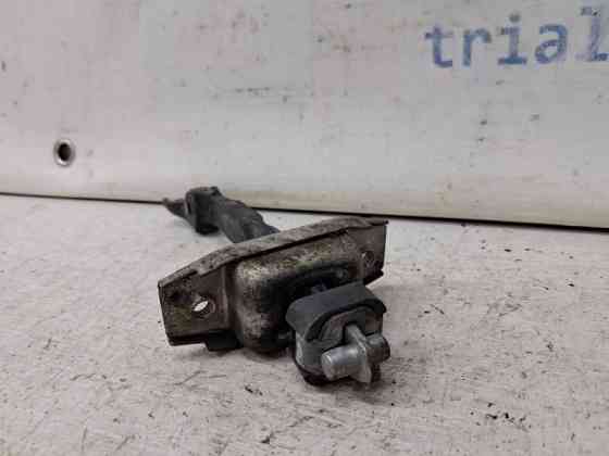 Ограничитель двери передний правый Toyota Camry 2006-2011 6861033070 (Арт. 64480) Киев