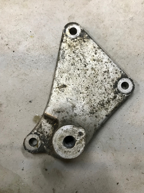 Бу кронштейн двигателя Mercedes W168, A6682230104 Кропивницкий - изображение 2