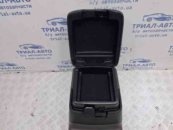 Подлокотник Mitsubishi Pajero Wagon 1999-2006 MR550489 (Арт. 62184) Київ