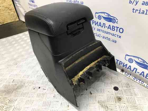 Подлокотник Mitsubishi Pajero Wagon 2006-2022 8011A523XA (Арт. 56645) Київ
