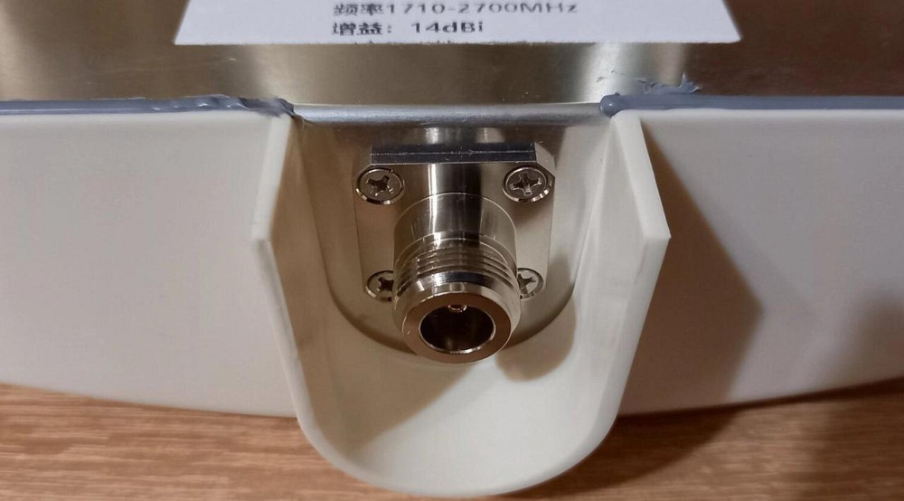 Уценка. Антенна секторная 1650-1675/2205-2015/2750-2865 МГц 14 дБ 100 Вт SST-172714DW, N разъем. Смо Днепр - изображение 8