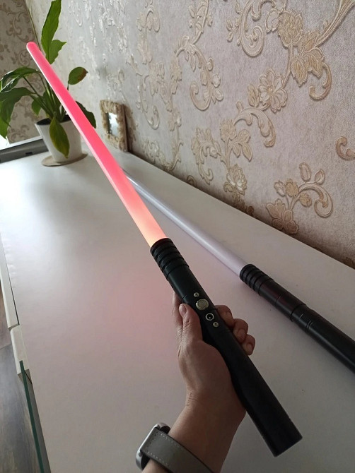 СВЕТОВОЙ МЕЧ-ПОСОХ МЕТАЛЛИЧЕСКИЙ 2-в-1 — 14 RGB-цветов, реалистичные звуки, дуэльный дизайн Київ - зображення 6