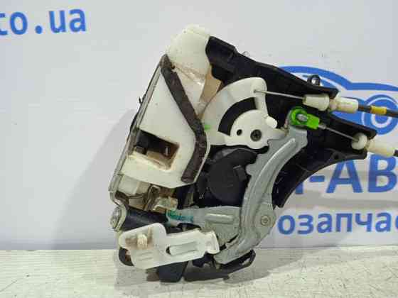 Замок двери задний левый Mitsubishi L200 KB 2.5 ДИЗЕЛЬ 4D56U 2006 задн. лев. (б/у) Киев