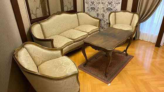 Вишуканий вінтажний гарнітур із натурального дерева Бровари