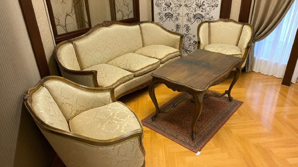 Вишуканий вінтажний гарнітур із натурального дерева Бровари - зображення 2