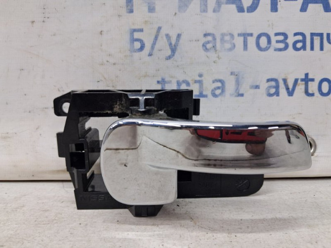 Ручка двери внутренняя правая Nissan Qashqai J10 2.0 БЕНЗИН MR20DE 2006 (б/у) Київ - зображення 1