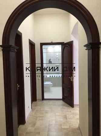 Без комісії Простора 3-х к. Кв. студія, біля ст. м. Площа Льва Толстого. № 1137355 Київ