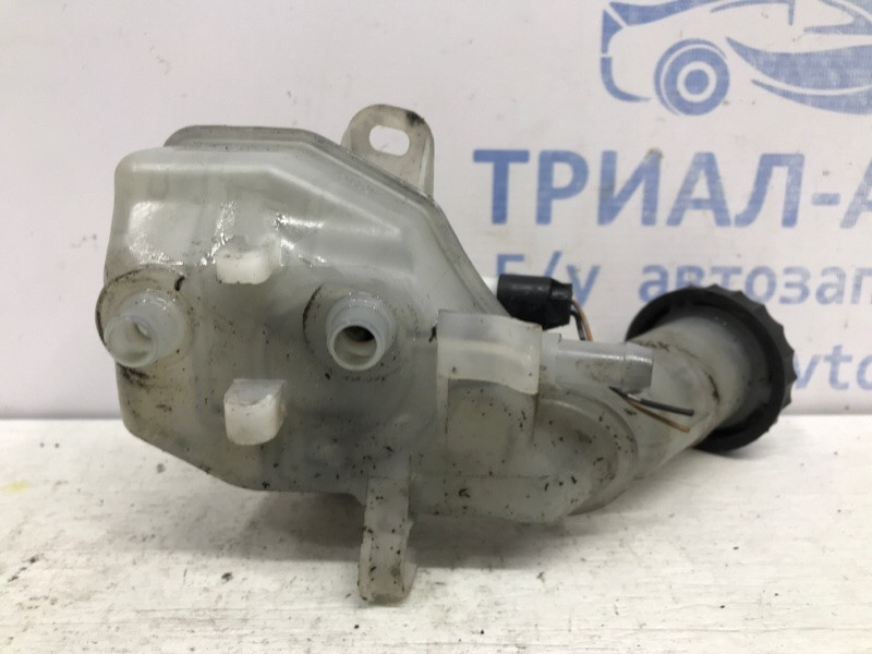 Бачок главного тормозного цилиндра Mitsubishi ASX GA 1.8 DIESEL 4N13 2010 (б/у) Київ - зображення 2