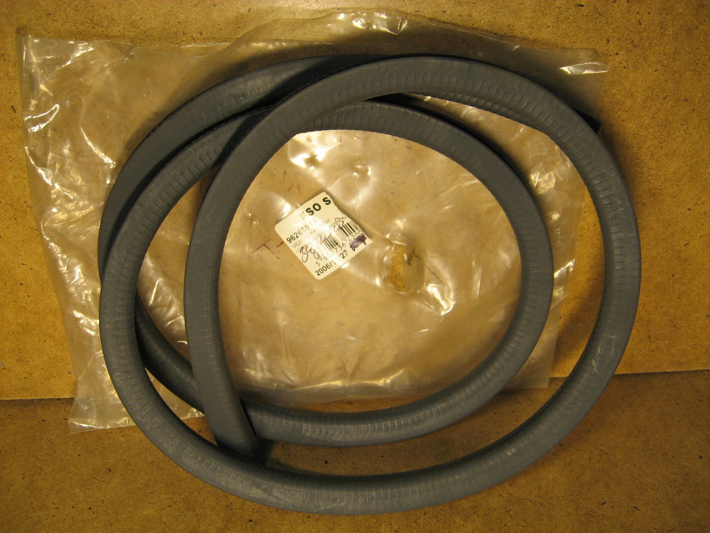 Уплотнитель проема передней двери Lanos Дніпро - зображення 1