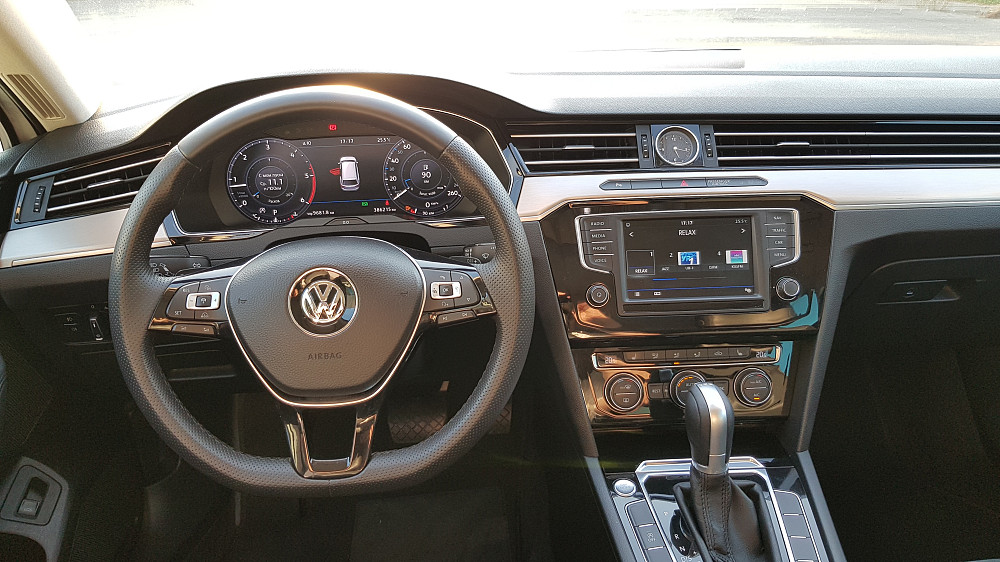 Продажа VOLKSWAGEN PASSAT 2.0 TDI (B8), 2016 г., 386000 км., белый (Киев, Украина) Київ - зображення 11