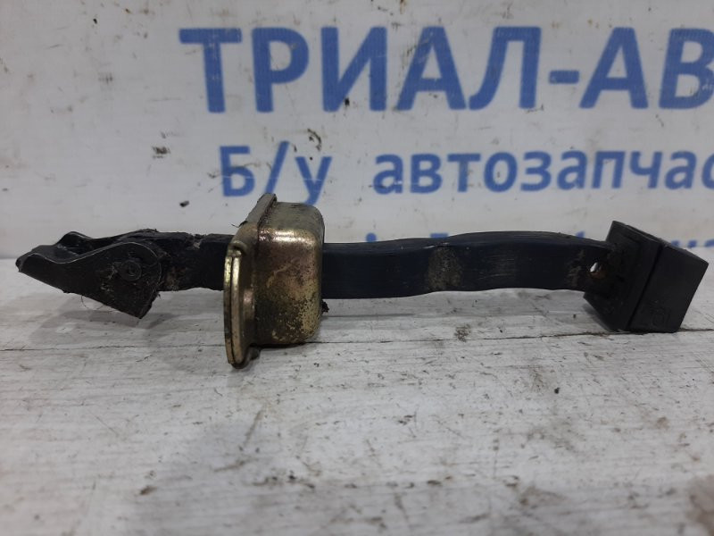 Ограничитель двери задний левый Mitsubishi Pajero Wagon 3 3.2 ДИЗЕЛЬ 4M41 1999 (б/у) Киев - изображение 1