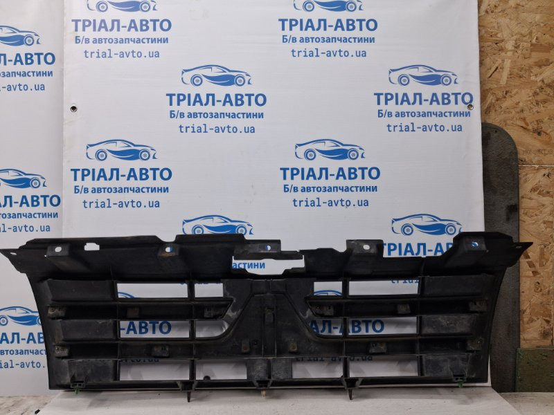 Решетка радиатора Mitsubishi Pajero Wagon 4 3.2 ДИЗЕЛЬ 4M41 2006 (б/у) Киев - изображение 5