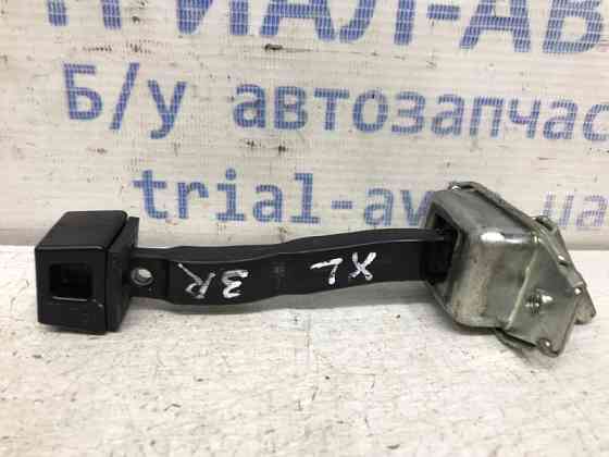 Ограничитель двери задний правый Mitsubishi Outlander XL 2.2 DIESEL 4N14 2007 (б/у) Київ