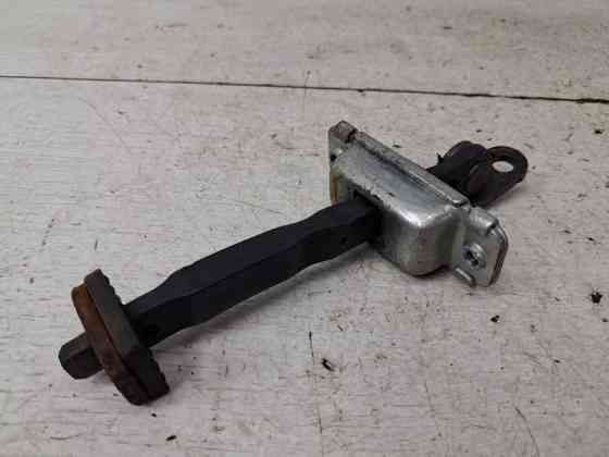 Ограничитель двери передний правый Hyundai Tucson 2004-2009 793902E000 (Арт. 86304) Киев