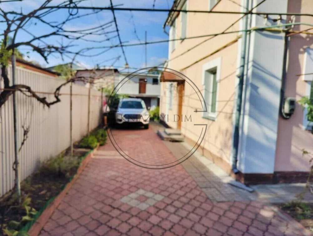 Продаж будинку 140 м2 в Святошинському р-ні, метро Житомирська. № 2211702 Киев - изображение 2