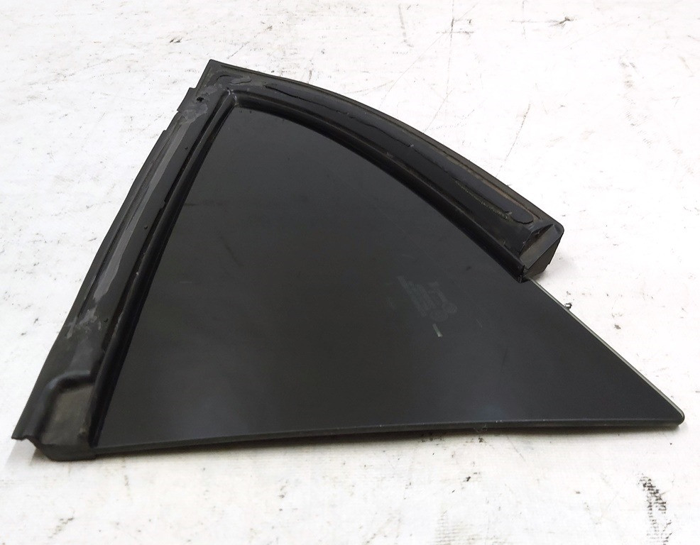 Стекло крыла заднего левого (форточка) с повреждением Tesla model 3 1098757-00-G Киев - изображение 3