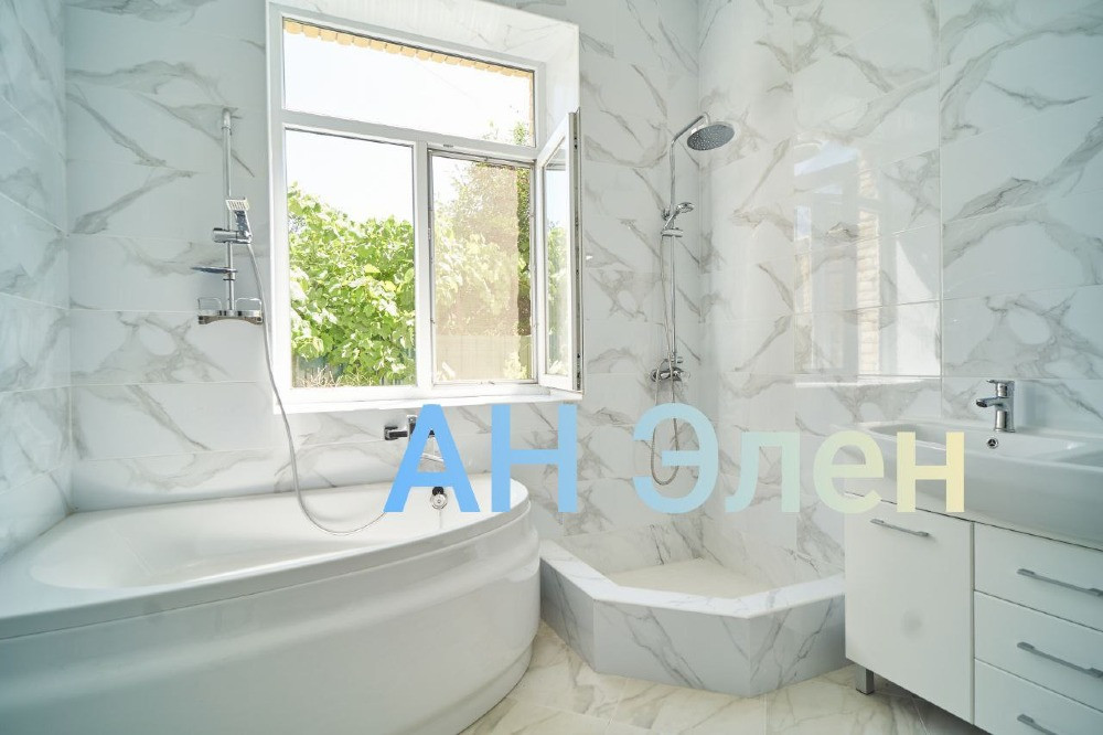 Фасадный дом для большой семьи Одеса - зображення 9