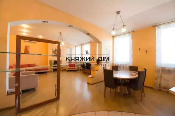 Оренда шикарної 3-х кім. квартири на Майдані Незалежності Київ