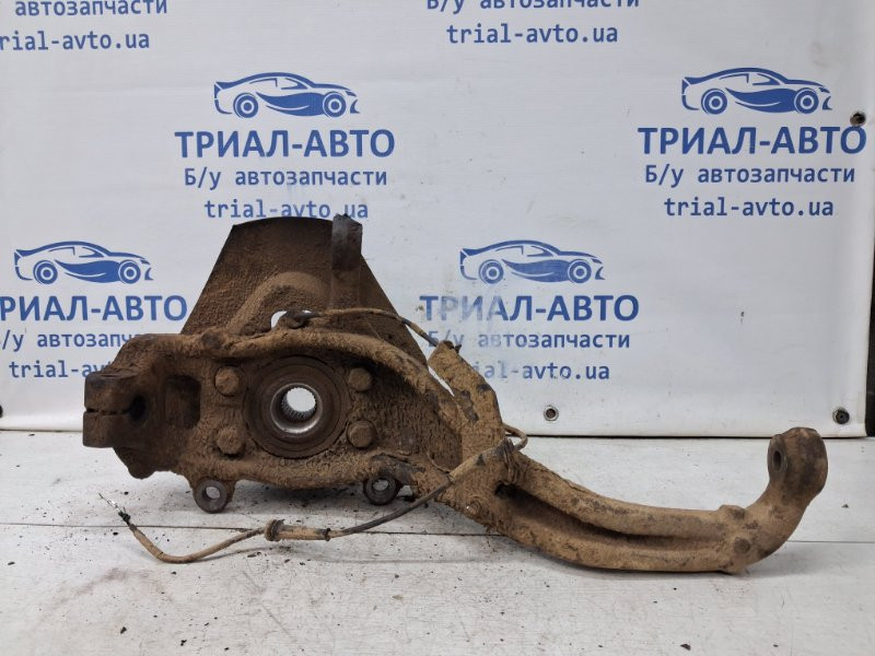 Кулак поворотный правый со ступицей Nissan Navara D40 2.5 DIESEL YD25DDTI 2004 (б/у) Київ - зображення 1