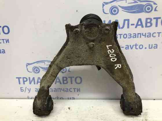 Рычаг передний верхний правый Mitsubishi L200 KB 2.5 ДИЗЕЛЬ 4D56U 2006 (б/у) Київ