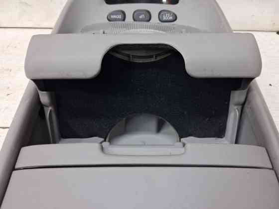 Плафон передний Kia Sorento BL 2.5 DIESEL D4CB 2002 (б/у) Киев