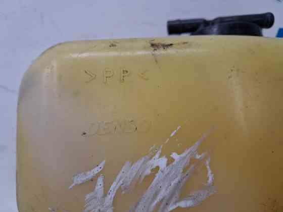 Бачок радиатора (расширительный) Toyota Camry 2001-2006 1647020080 (Арт. 68315) Киев