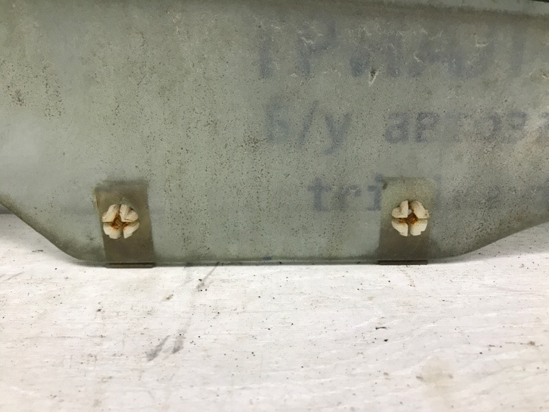 Стекло двери заднее левое Mitsubishi Pajero Wagon 4 3.2 ДИЗЕЛЬ 4M41 2006 (б/у) Киев - изображение 2