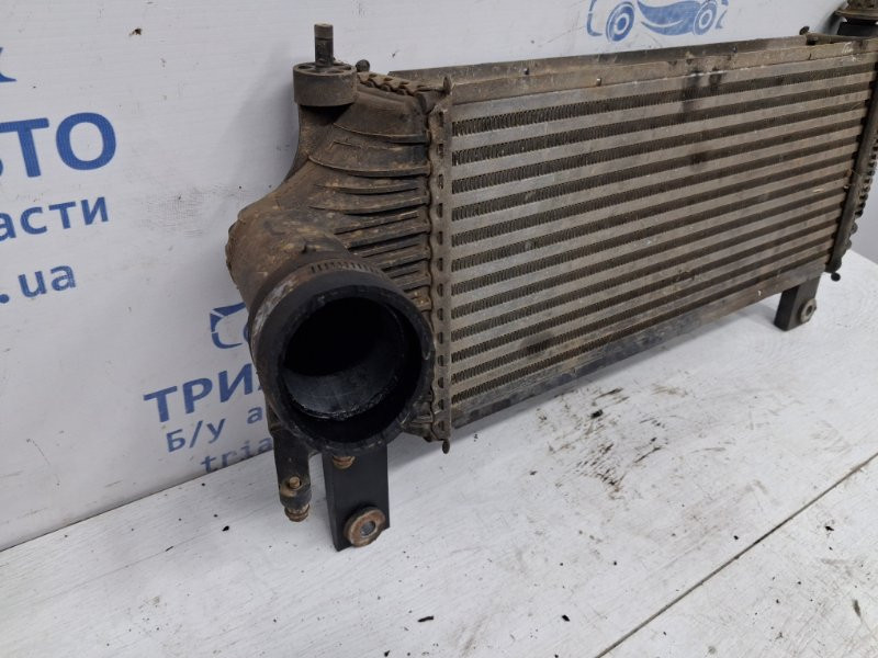 Радиатор интеркуллера Nissan Navara D40 2.5 DIESEL YD25DDTI 2004 (б/у) Киев - изображение 3