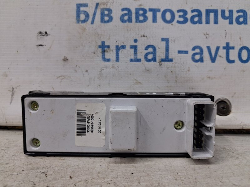 Кнопка стеклоподъемника Hyundai Santa fe DM 2.2 DIESEL D4HB 2012 (б/у) Киев - изображение 2