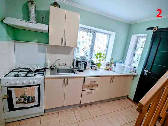 Продається будинок на 2 входи на Заріччі біля МРЕО по вул. Максима Залізняка . Біла Церква