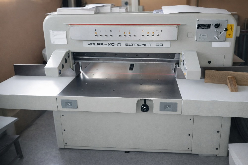 POLAR 90 EL — гільйотина 90 см (Німеччина) + новий комп’ютер Київ - зображення 1