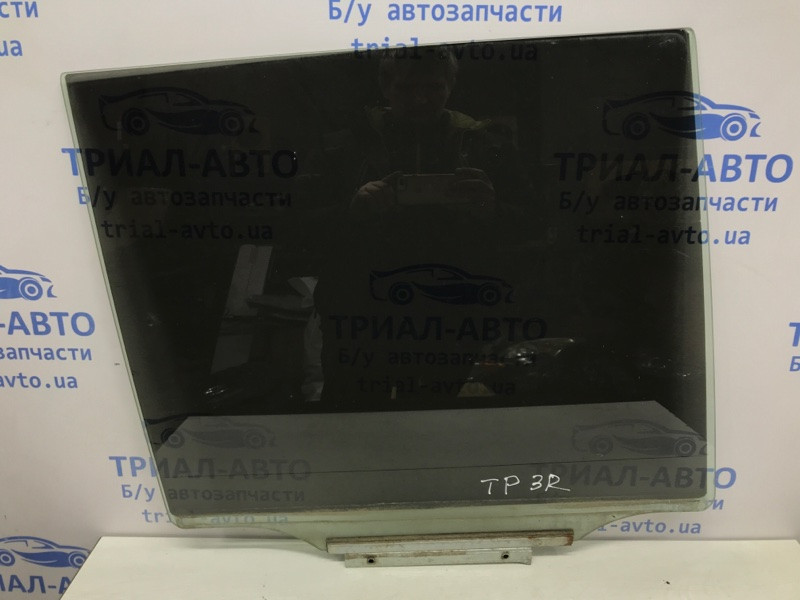 Стекло двери заднее правое Toyota Prado 2002-2009 6811360211 (Арт. 44868) Київ - зображення 1