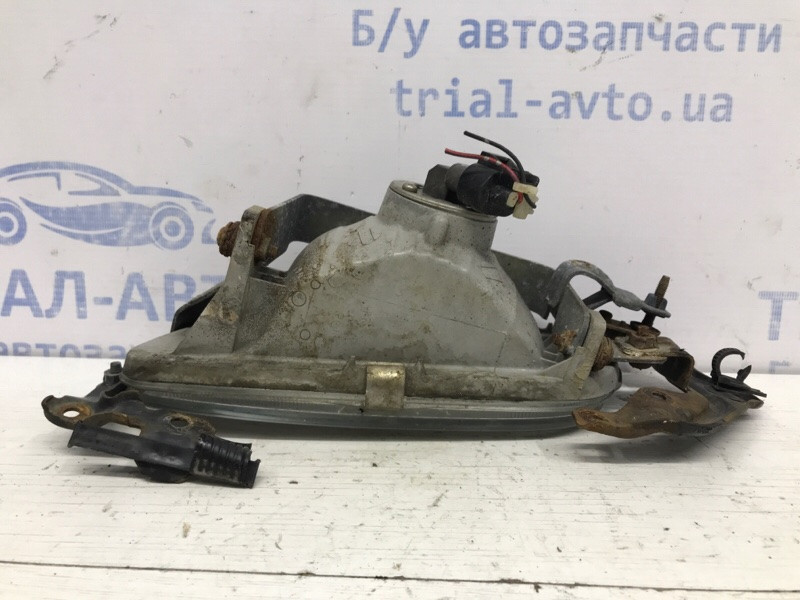 Фара противотуманная правая Mitsubishi Pajero Wagon 3 3.2 ДИЗЕЛЬ 4M41 1999 (б/у) Київ - зображення 4