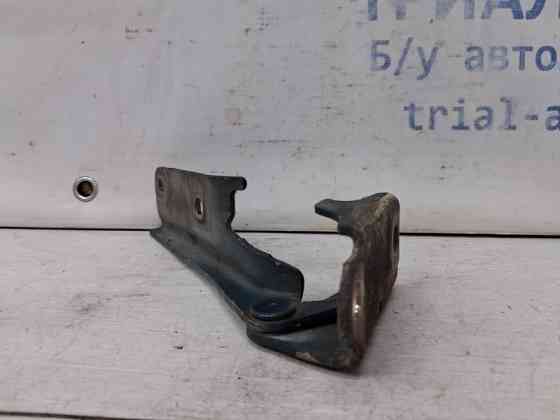 Петля капота левая Mitsubishi Pajero Wagon 3 3.2 ДИЗЕЛЬ 4M41 1999 (б/у) Киев